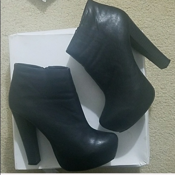 Forever 21 heeled bootie - Picture 8 of 8